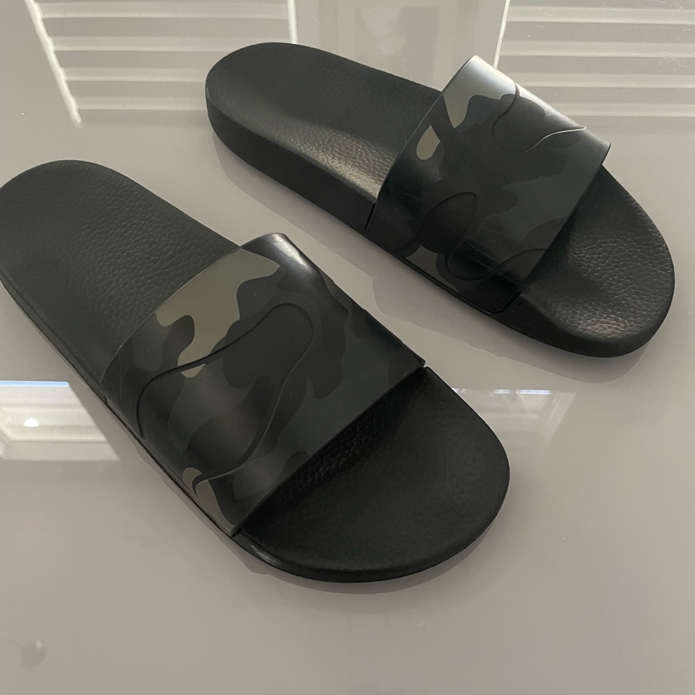 Black Camouflage Slide Sandals